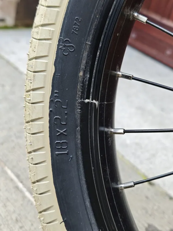 bicicletă pentru copii Btwin BMX 18” WIPE 500 – stare excelentă