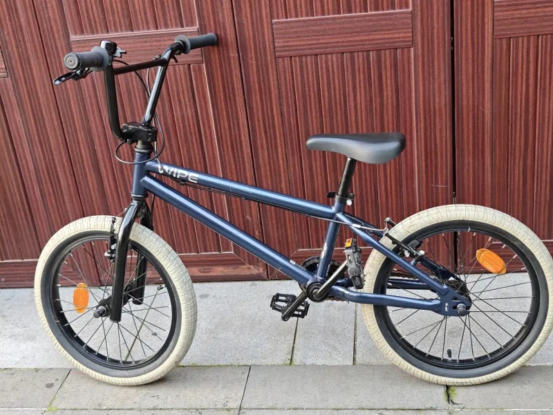 bicicletă pentru copii Btwin BMX 18” WIPE 500 – stare excelentă