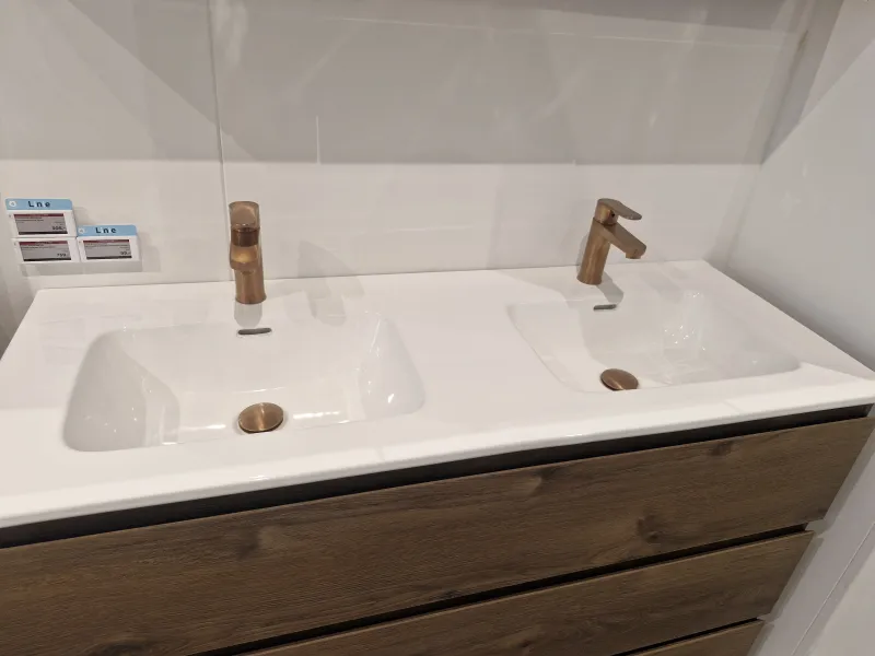 servicii in instalatii sanitare , caldura, ventilare, gaz
