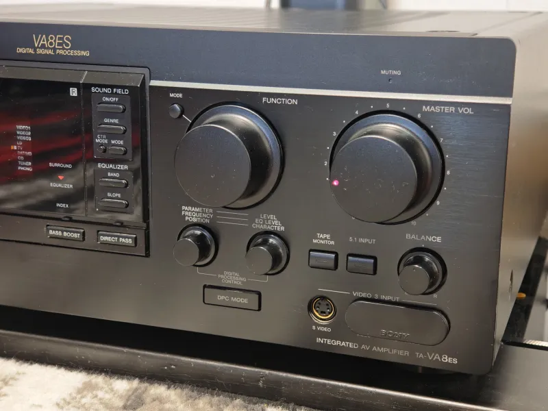 Sony TA-VA8ES – receptor AV high-end din seria premium ES de la Sony